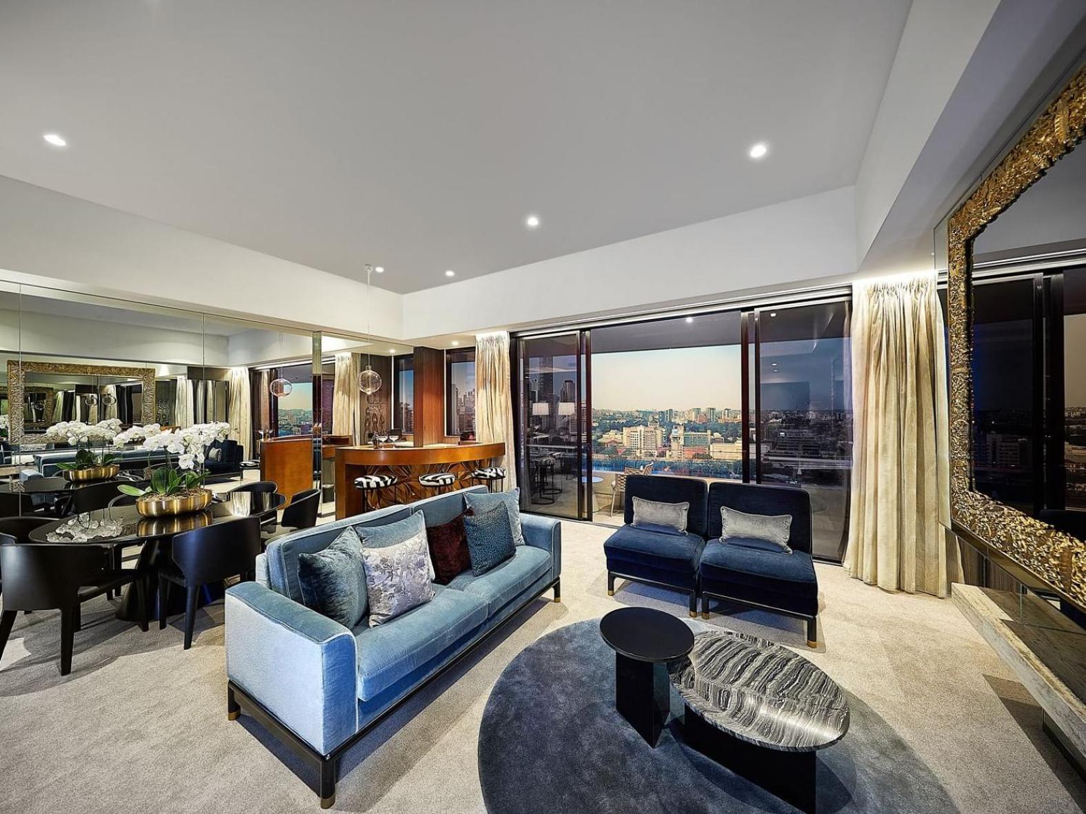 Emporium Hotel South Bank Brisbane Zewnętrze zdjęcie The living room of a three-bedroom apartment